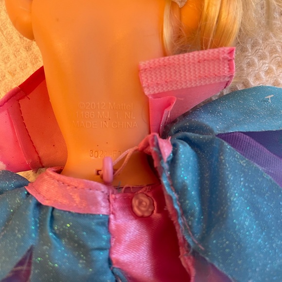 Barbie in the pink shoes transforming ballerina Kristyn doll - Picture 6 of 8